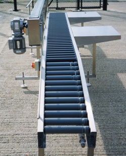 Roller Conveyor with packing tables 